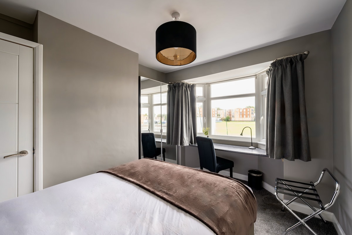 Задна спална соба