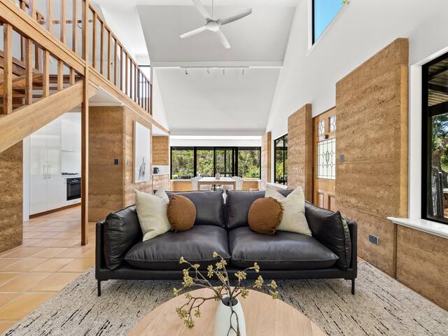 By the River – idyllic getaway gallery image 2