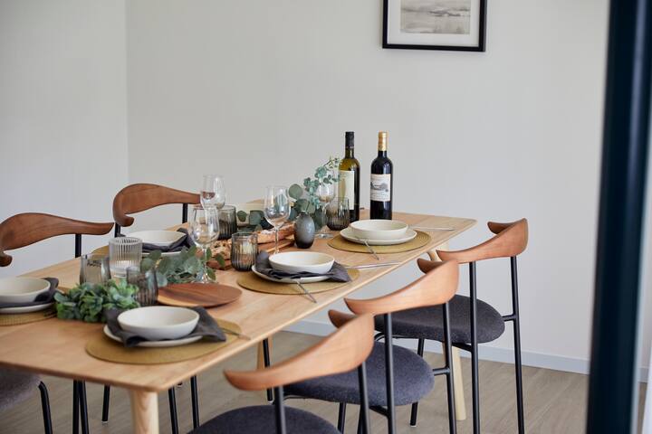 6 min Ebisu / 10 min Shibuya / 84㎡ /Family Welcome gallery image 3