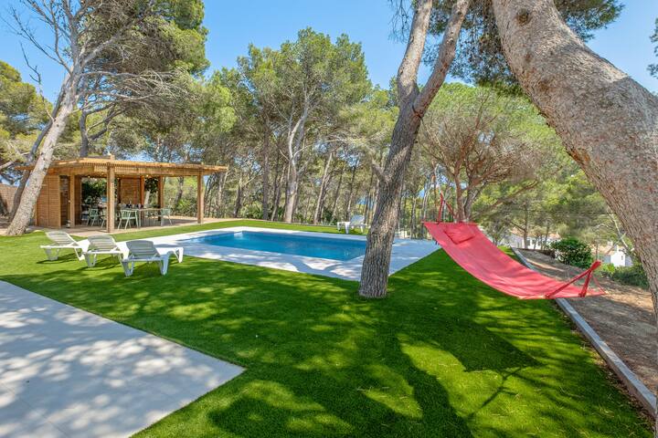 Wonderful villa in Tamariu, 5 min from beach gallery image 2