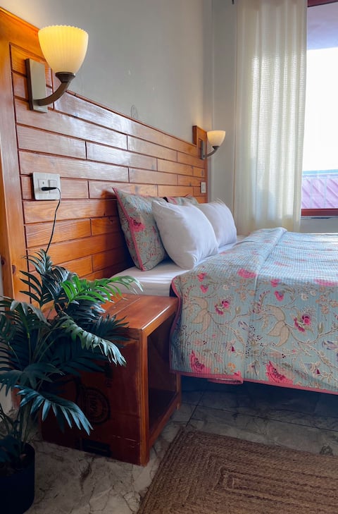 Studio Pine | Mountain View | Yutori Stays