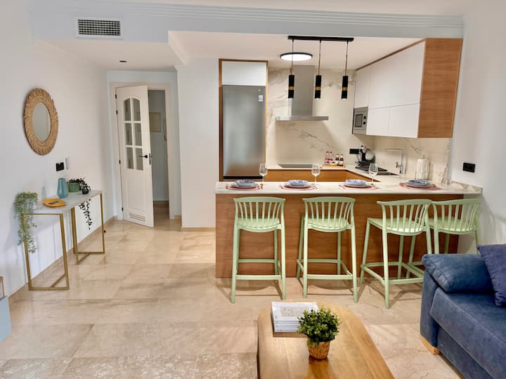 Beachfront Apartment Eleni - Estepona