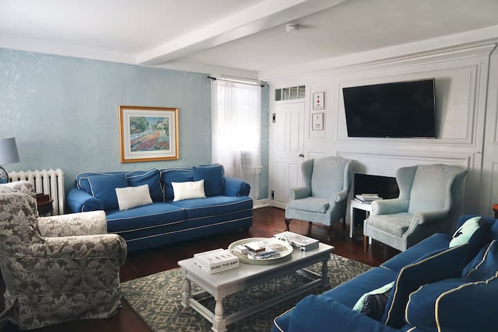 Spacious Historic Nantucket Vacation Home - Nantucket, MA
