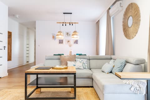 Marina Deluxe - 80 m2 | widok | garaż |  Netflix