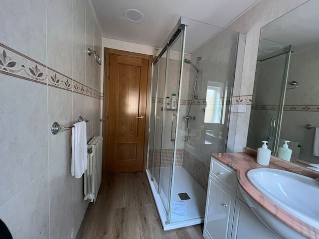 Amplio y reformado apartamento en Hortaleza gallery image 4