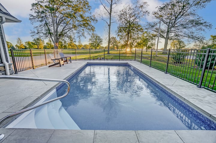 Heated Pool Thru Oct 1, Hot Tub, Golf