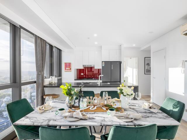 Luxury 3BR Suite Stunning Skyline-River-View @ CBD gallery image 5