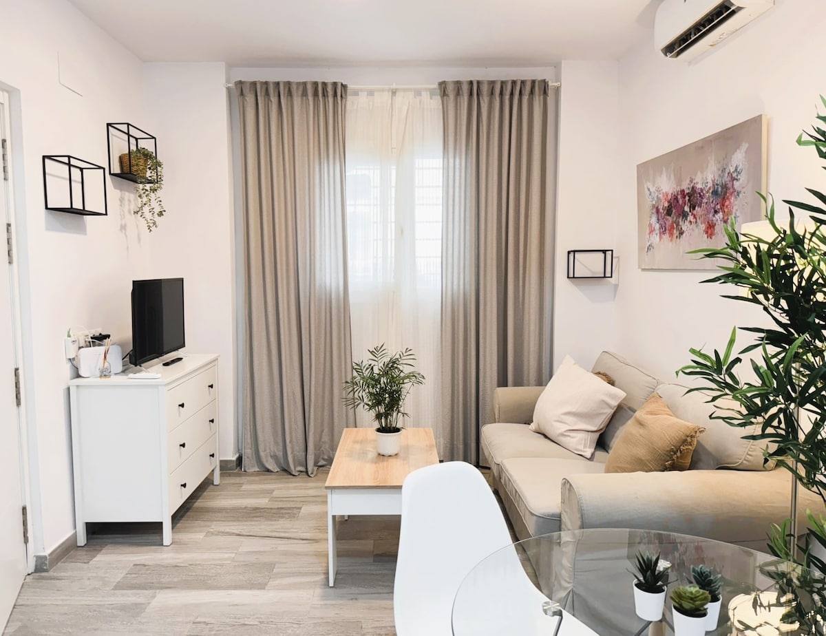 Successful Airbnb property: Cozy apartment for 2 people | Metro | Wifi in Los Remedios
