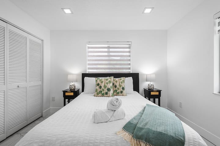 Crisp white linens and thoughtful touches