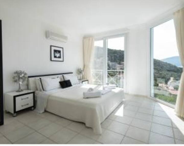 საძინებელი 1