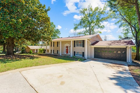 EpicStay-Theater, GameRoom, Event Ready, Near City