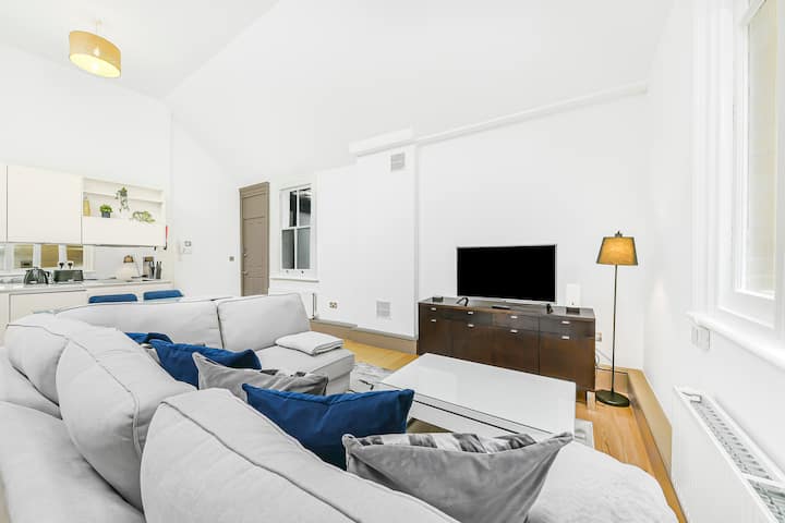 Spacious 2 Bedroom Close To Oxford Street - Bloomsbury