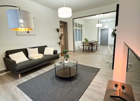 Comfort Break: 3 Bedrooms, Sleeps 4, Downtown