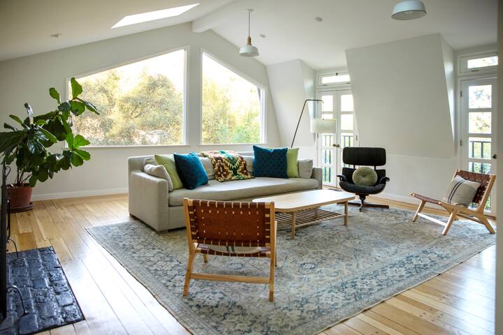 Fernwood Canyon Escape w/Sauna, Bocce & Cottage gallery image 2