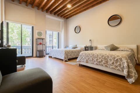 2bed 2bath A/C Historic Center