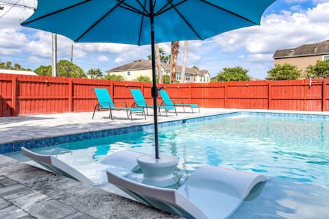 Big Pool Deck + Room for 10 – Pinellas Park Escape