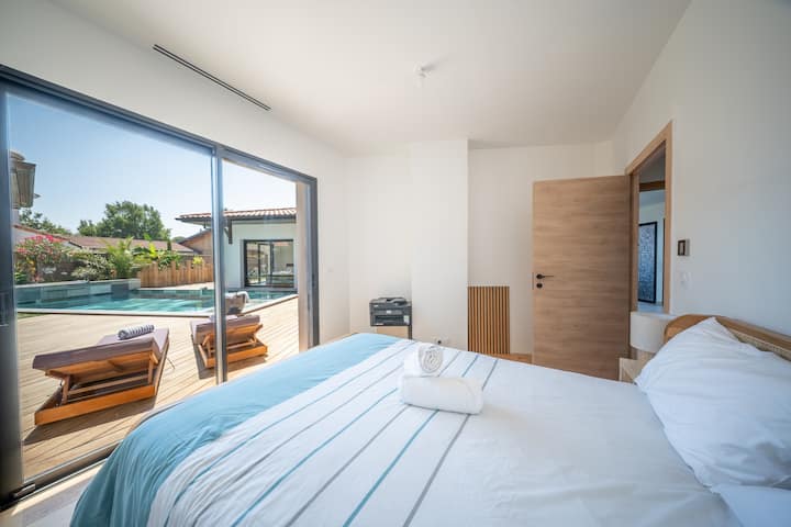 Con vistas a la piscina 