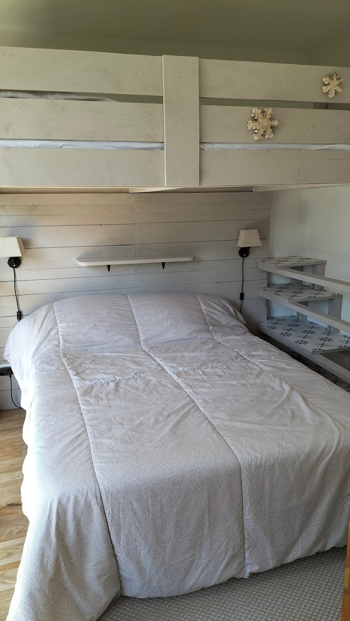 Lit double, 1 matelas en 140x190