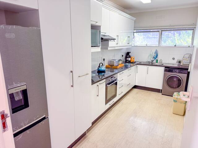 Beautiful Apartment in Green Point gallery image 5