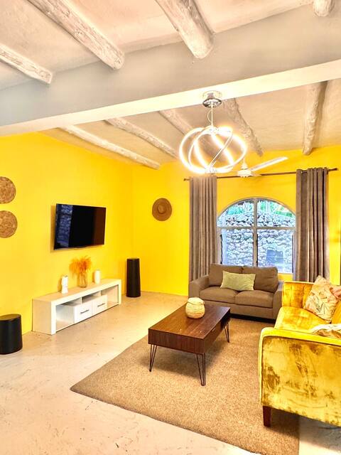 AfricanHouse Z  (Creek View)