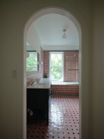 Beautiful Bed-Stuy Brownstone gallery image 2