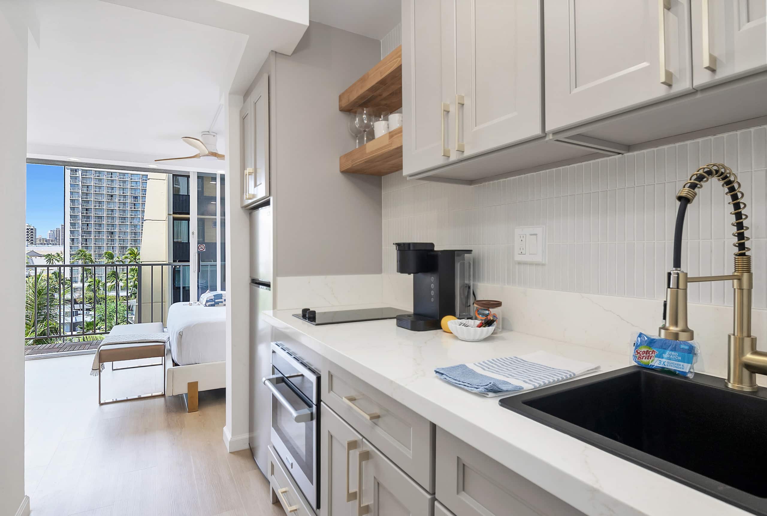 Condo in Honolulu · ★4.73 · 1 bedroom · 1 bed · 1 private bath - Image 16