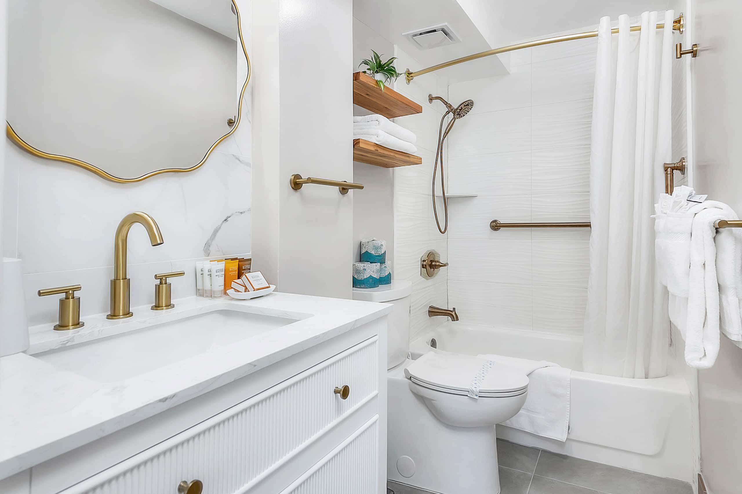 Condo in Honolulu · ★4.73 · 1 bedroom · 1 bed · 1 private bath - Image 37