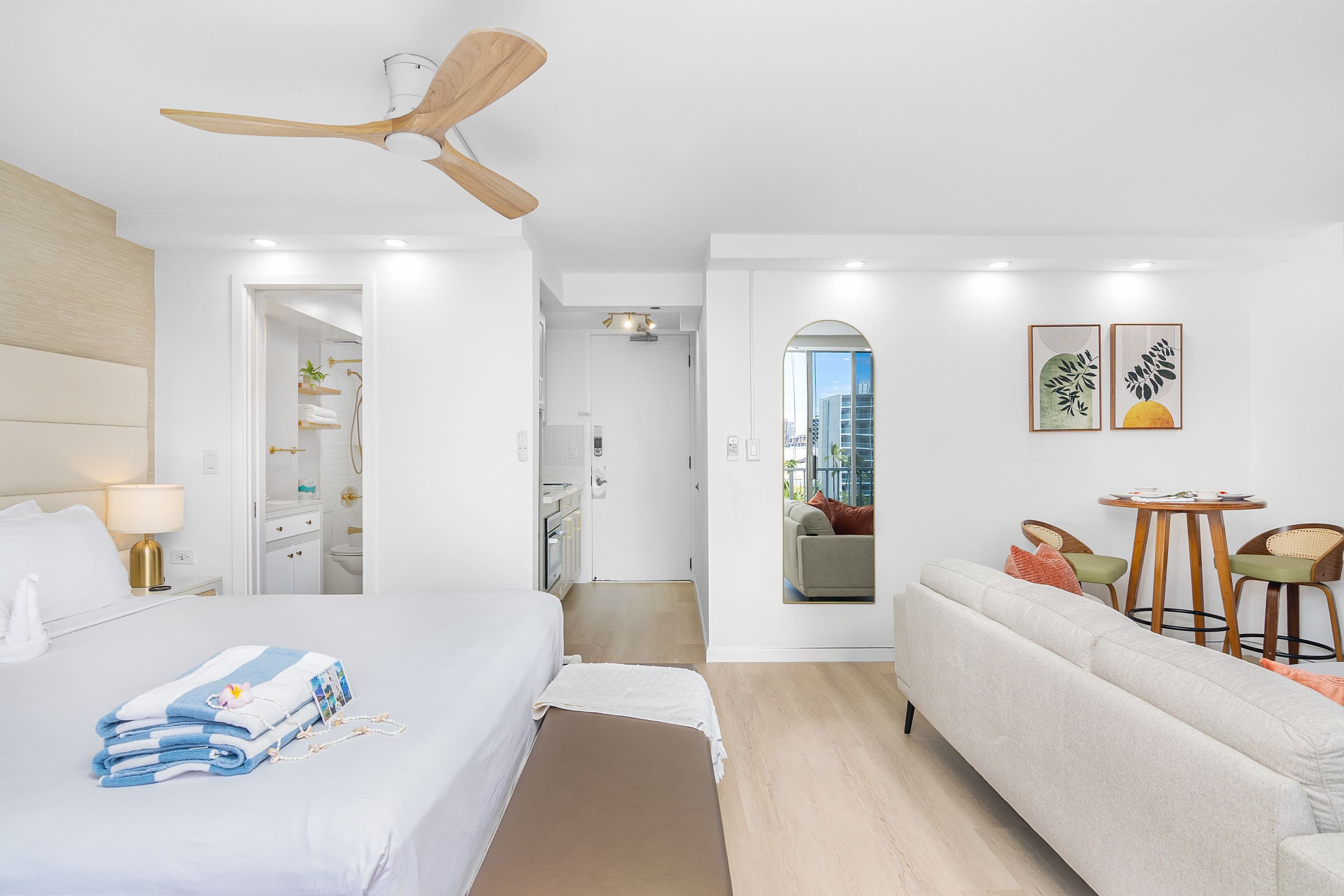 Condo in Honolulu · ★4.73 · 1 bedroom · 1 bed · 1 private bath - Image 35