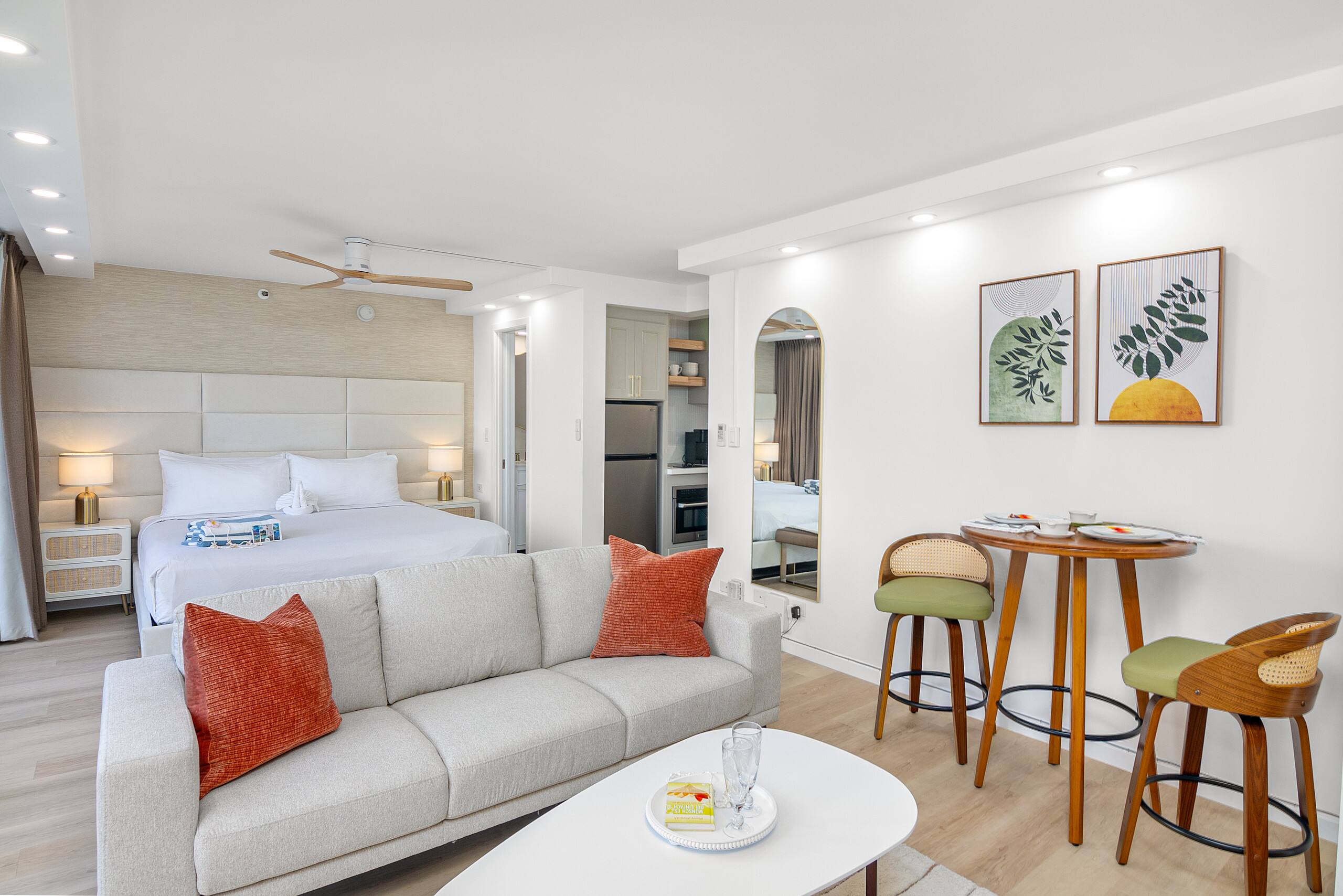 Condo in Honolulu · ★4.73 · 1 bedroom · 1 bed · 1 private bath - Image 3