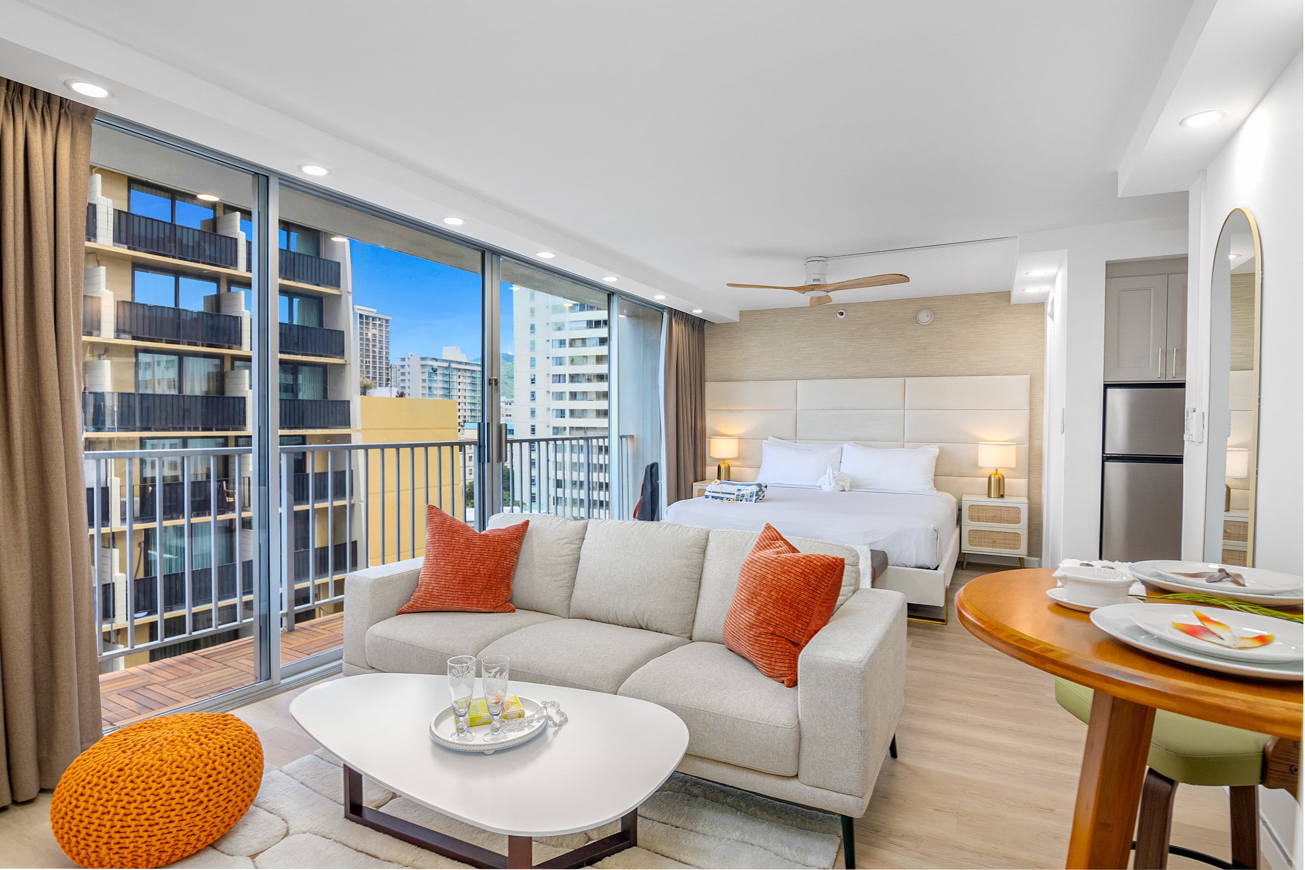 Condo in Honolulu · ★4.73 · 1 bedroom · 1 bed · 1 private bath - Image 2