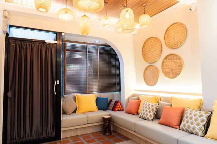 PillowBKK Bliss townhome 5BR,7TL near BTS&MRT QSCC gallery image 3