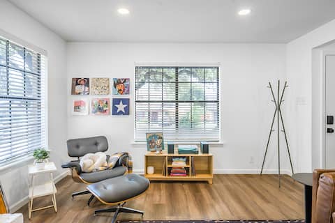 Top performing Airbnb: Bach-Friendly Pool House • Austin-Inspired Design in Sweetbriar