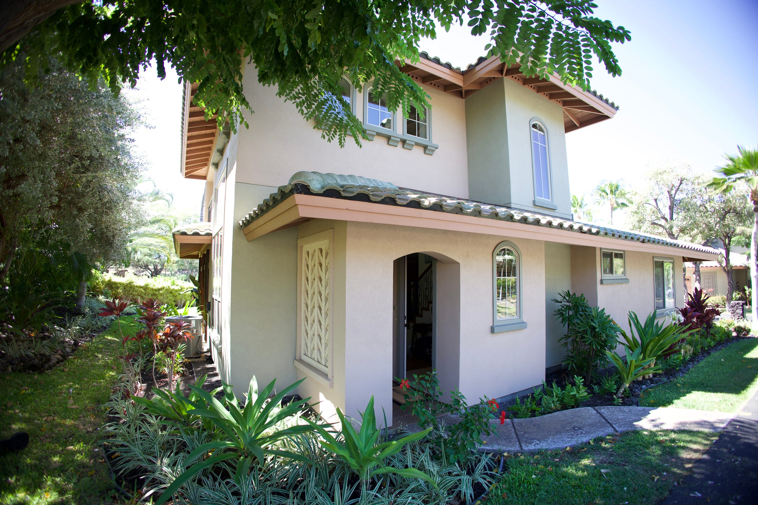 Townhouse in Waimea · ★5.0 · 2 bedrooms · 3 beds · 2 baths - Image 1