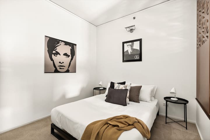 Queen size koala bed in second bedroom.