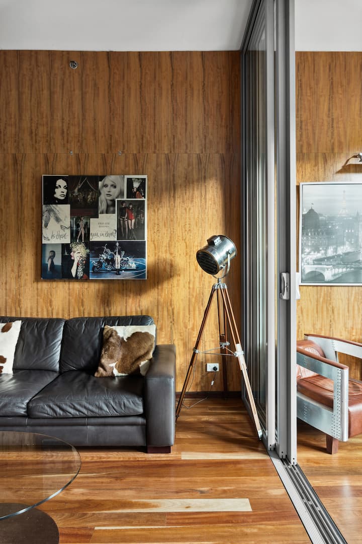 Living room image 5