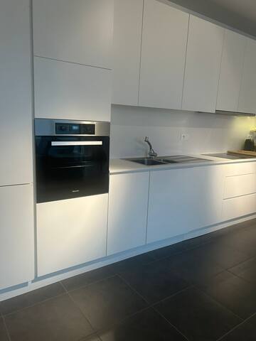 Luxury Apartment close to European Parliament gallery image 5