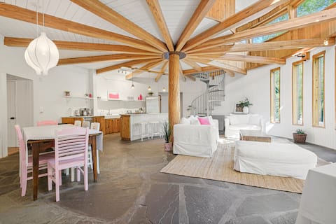 The Round House w/ Heated Pool