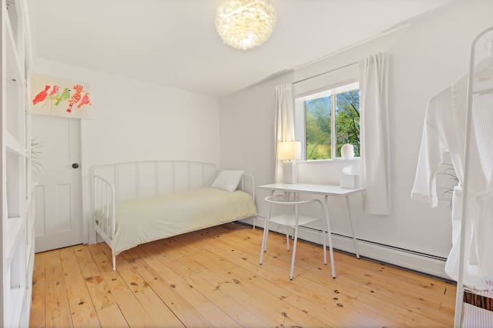 საძინებელი 3