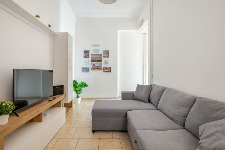 [LA DOLCE VITA] stone’s throw from the city center