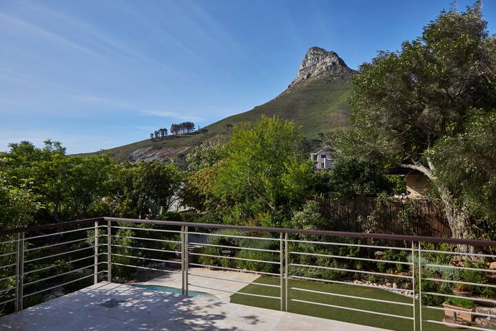 Camps Bay villa w/pool + solar+15 min walk 2 beach gallery image 4