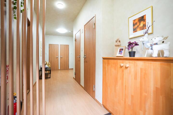 Located in Asakusa 5 Chome / Max 12ppl / Free WiFi gallery image 4