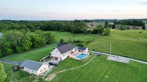 Bourbon Trail Stay • Hot Tub • Hidden Gem Tours