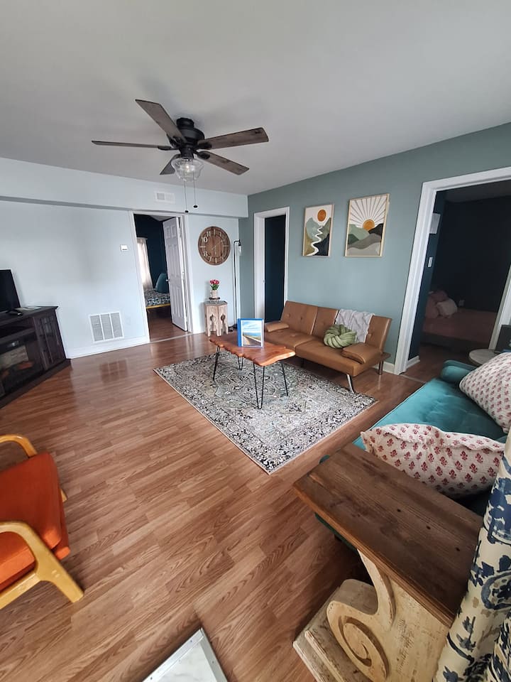 Downtown/hiking/river/arcade Game/fire Pit/mural - Front Royal, VA