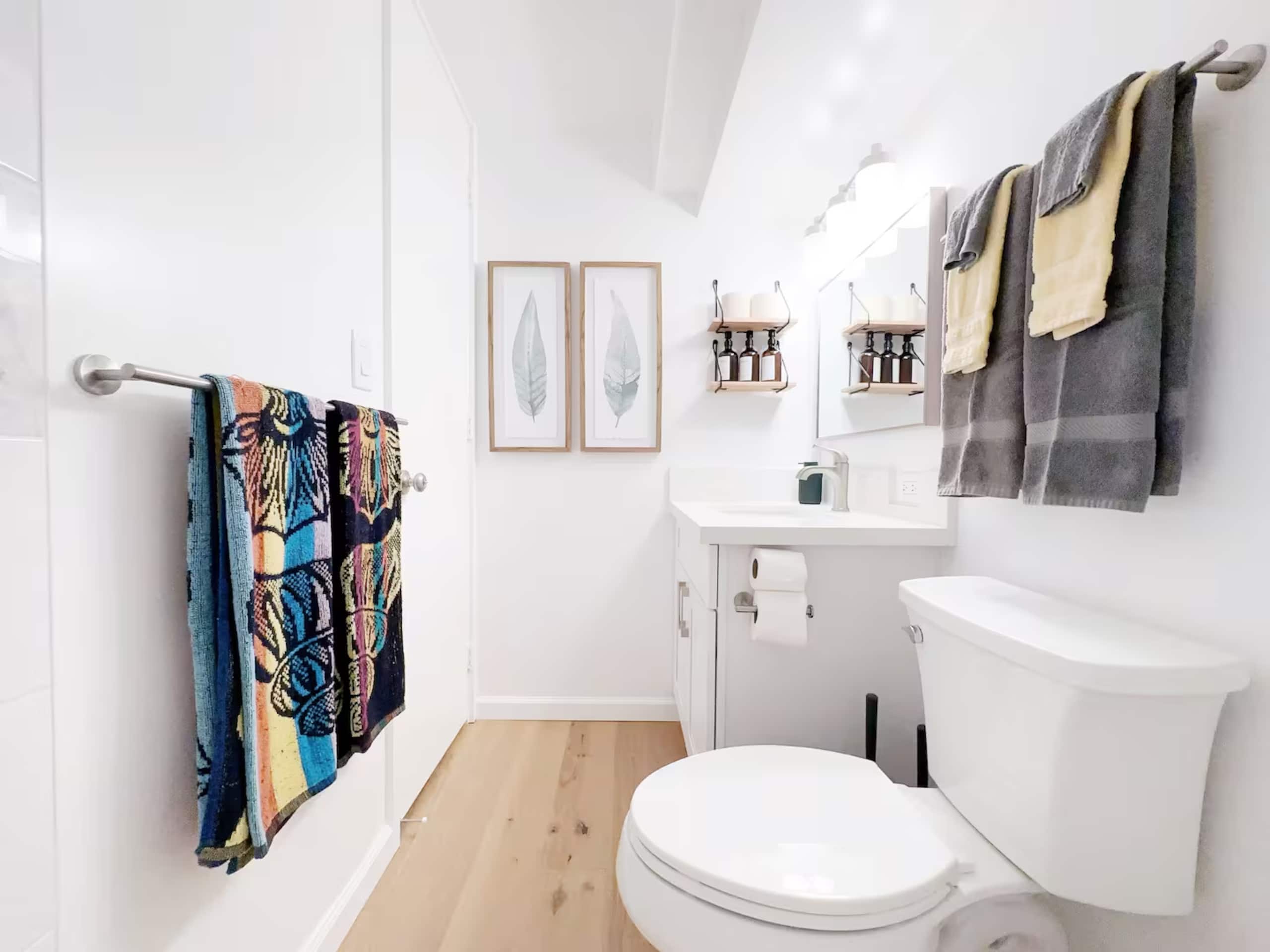 23 FL-Cozy & Elegant King Studio - Image 18