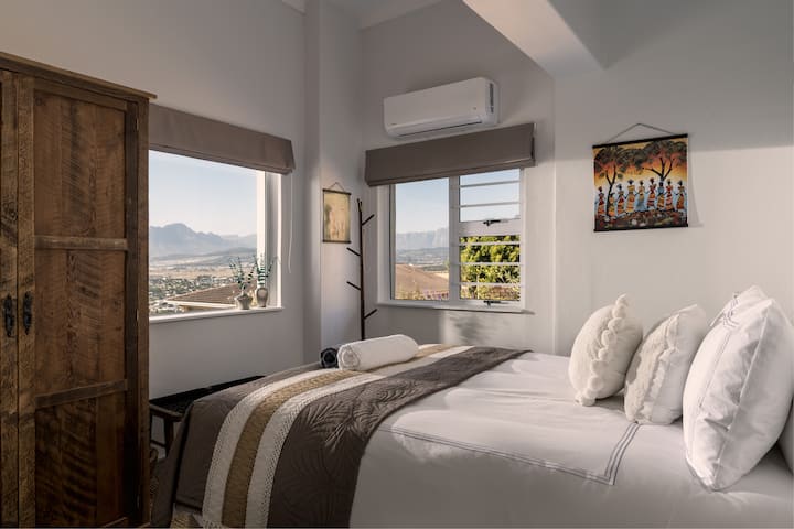 PheZulu Manor - Bedroom 5