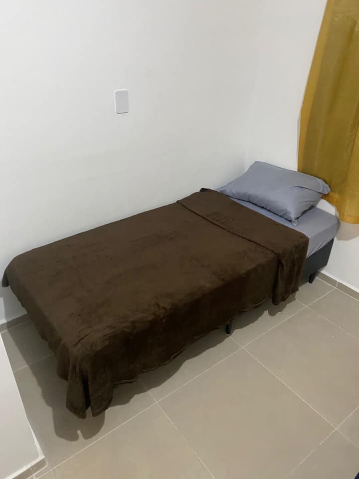 საძინებელი 1