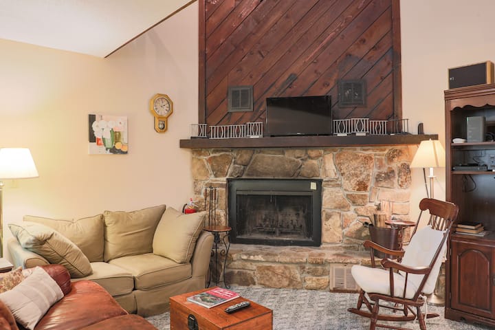 Cozy Cabin In Clifftops Near Sewanee - Sewanee, TN