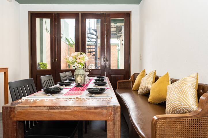 Family Stay – 3 Minute Walk to MRT gallery image 2