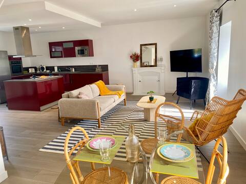 Propriété Airbnb réussie: Beautiful 80 m² loft – Right in the heart of Dinan + parking à Dinan