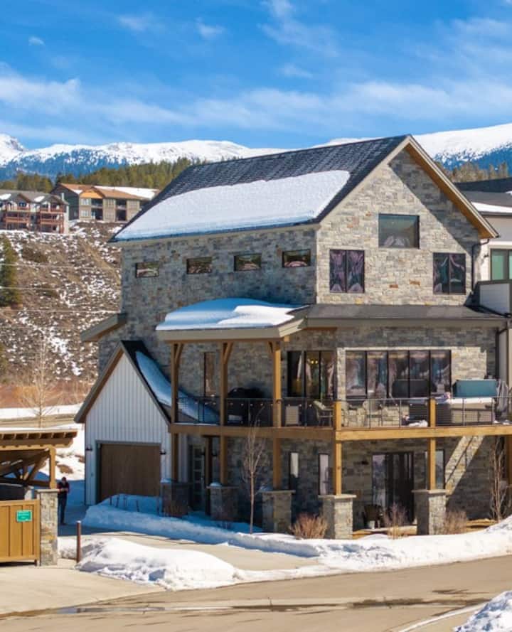 Amazing New Luxury Corner Townhome! - Fraser, CO
